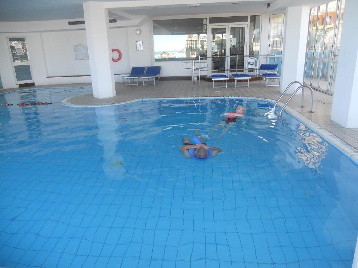 Negresco 4*