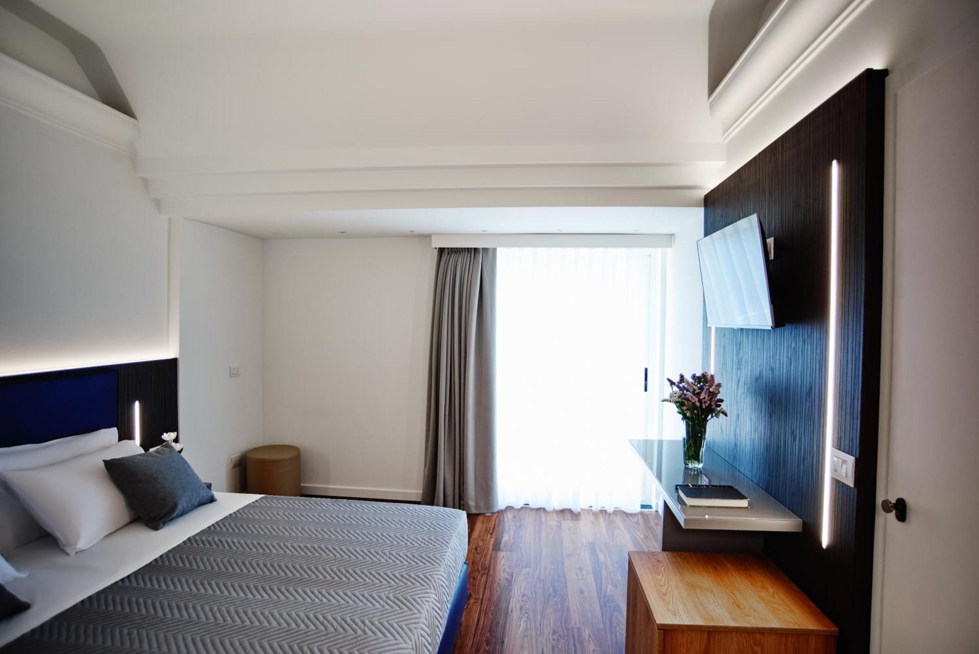 Hotel Negresco 4*