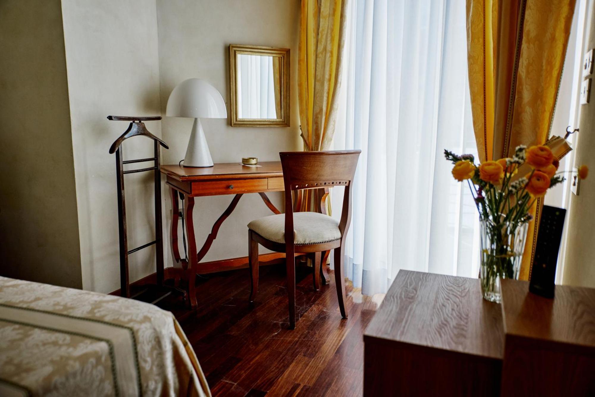 Negresco 4*